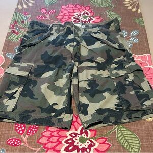Camouflage H&M shorts with drawstring